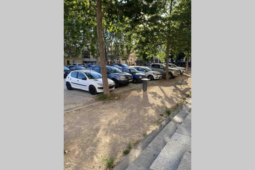 Grand Appartement Proche Gare Et Polygone Béziers Exterior foto